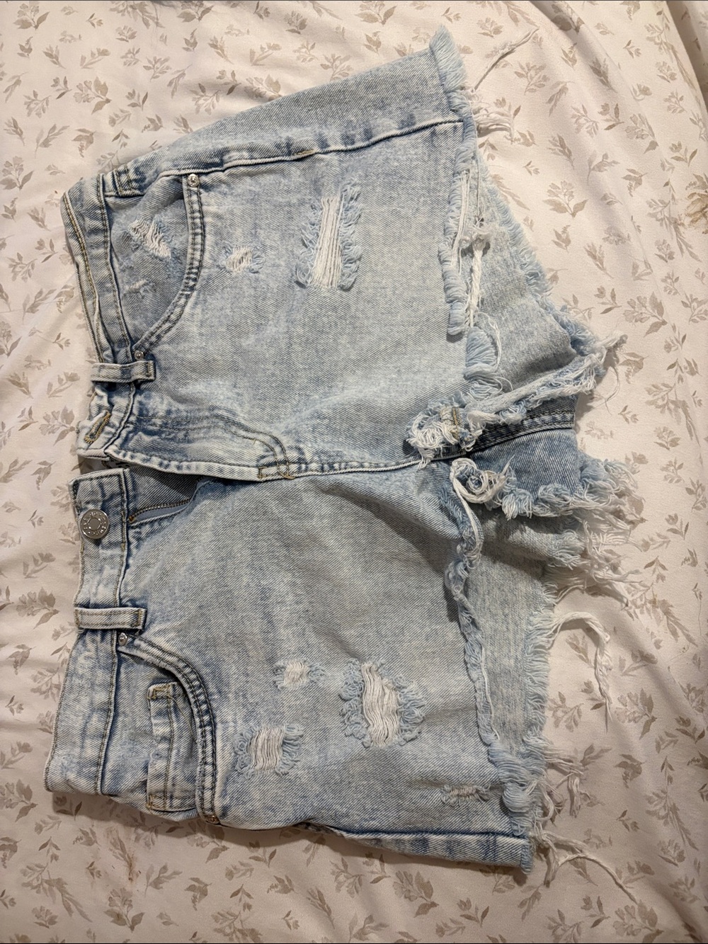 refuge Light Wash Distressed Denim Shorts